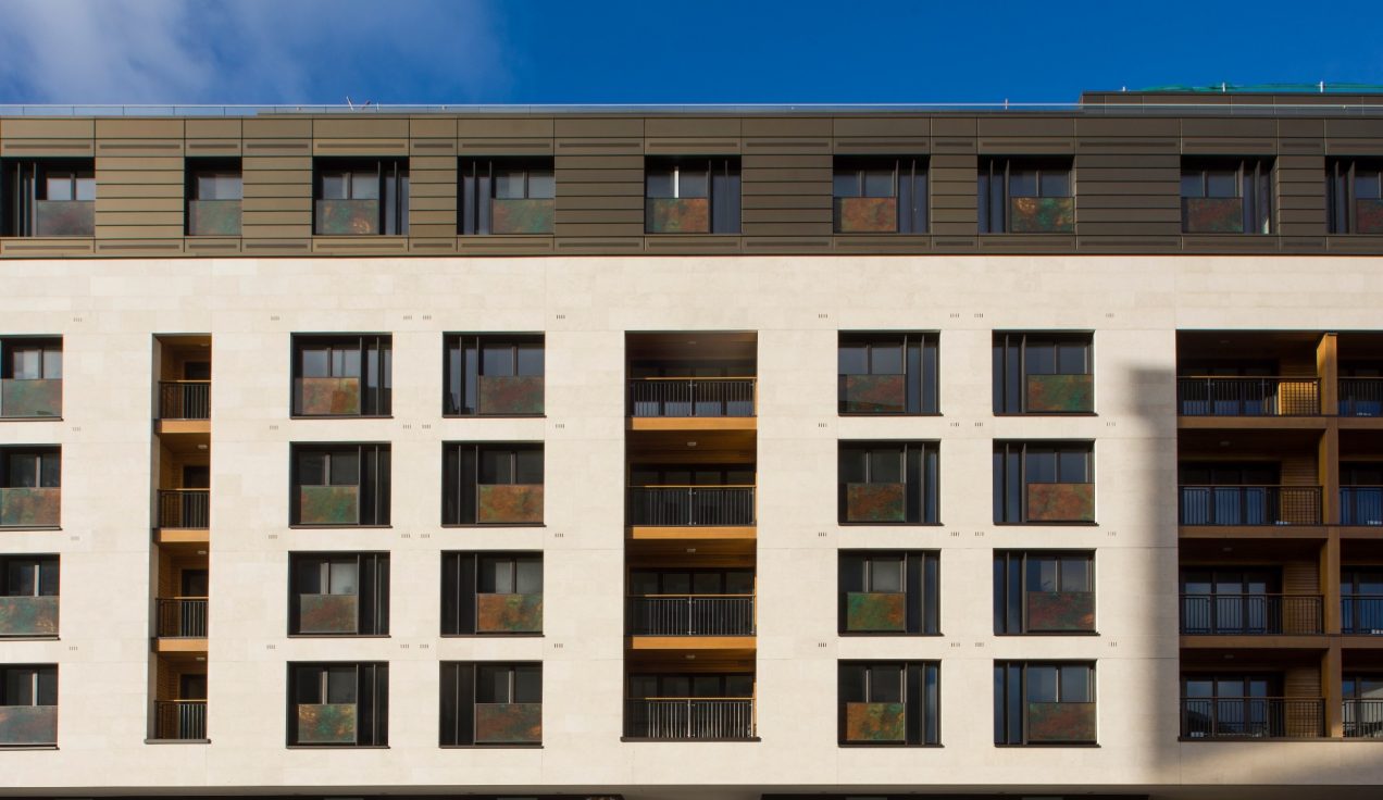 100 minories - external balustrades 09