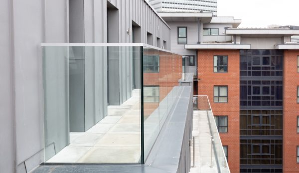 Laminated glass: External Terrace