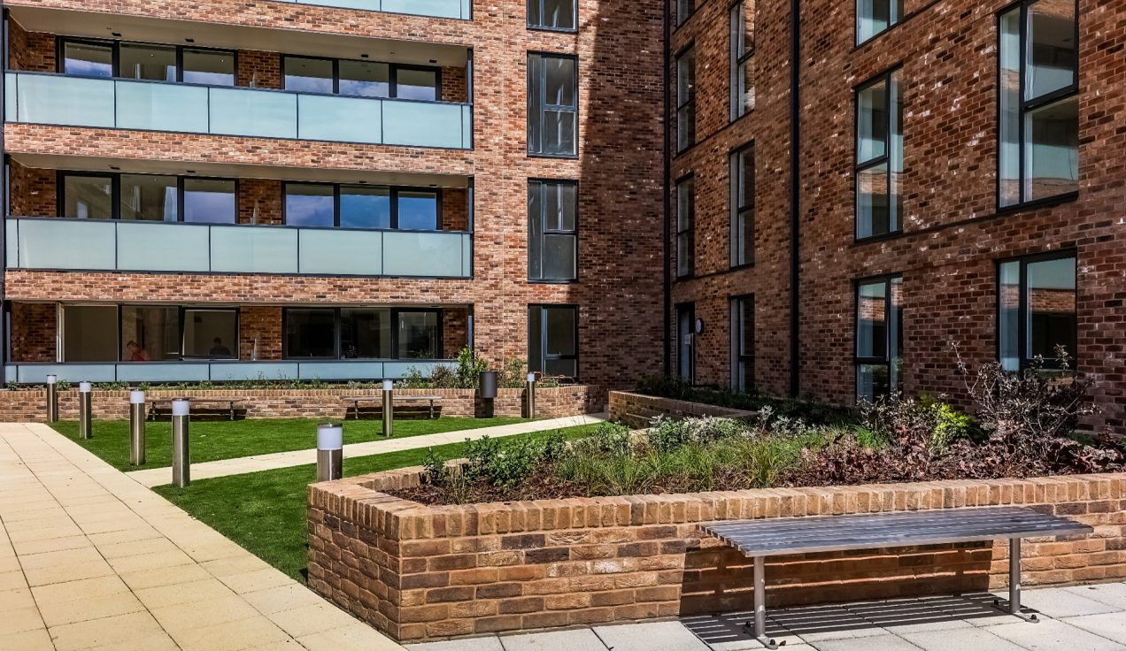 07 - Echo One - Northolt Road - external view of balconies 