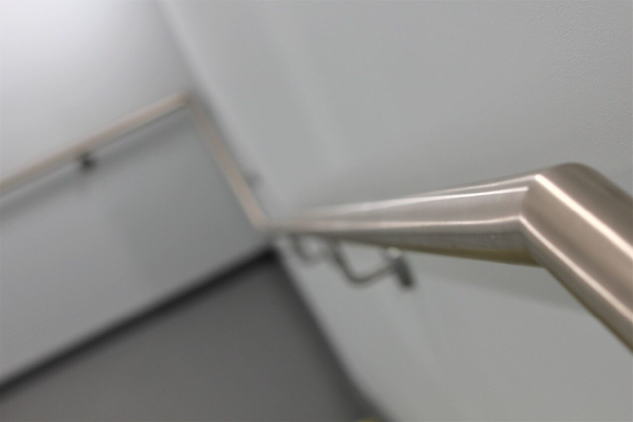 05 VBA99 Antimicrobial Metal Wall Handrails 