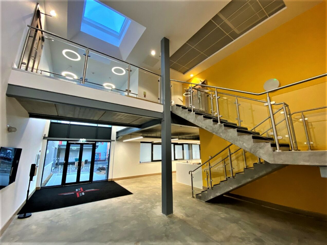 03 entrance stair and void balustrade 