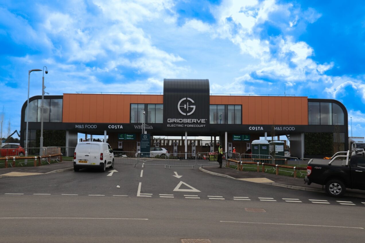 01 Electric Forecourt 
