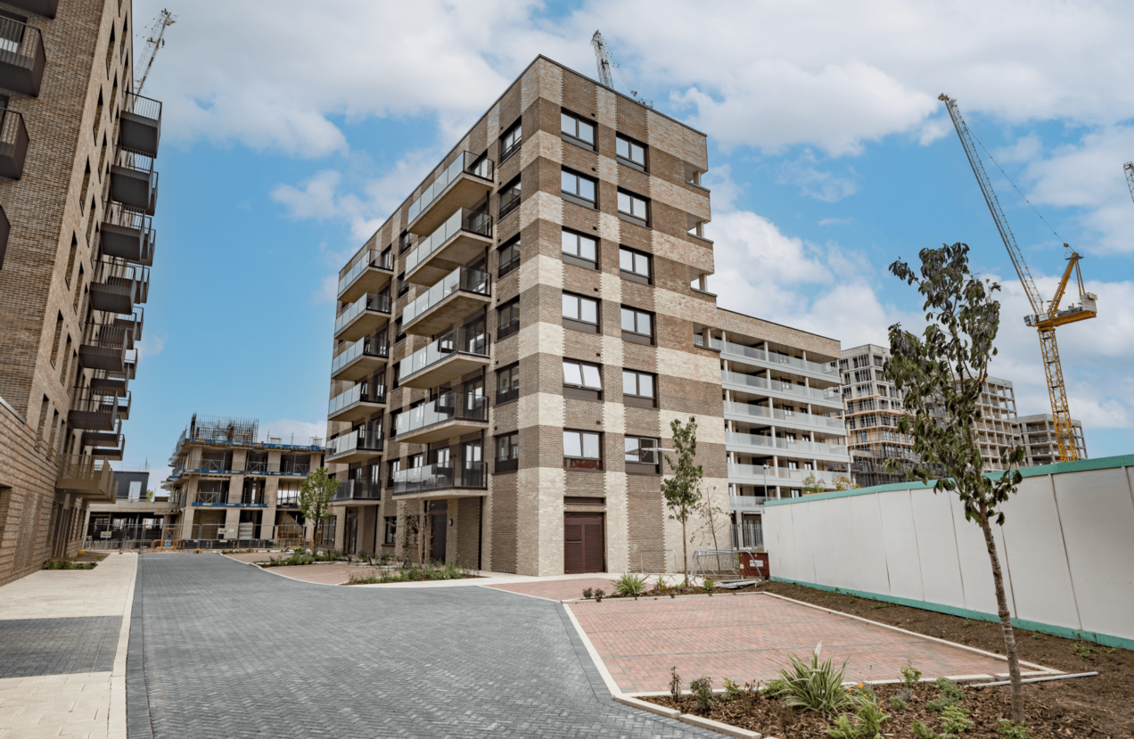 Harrow View East - A2 rated glass balustrade 07