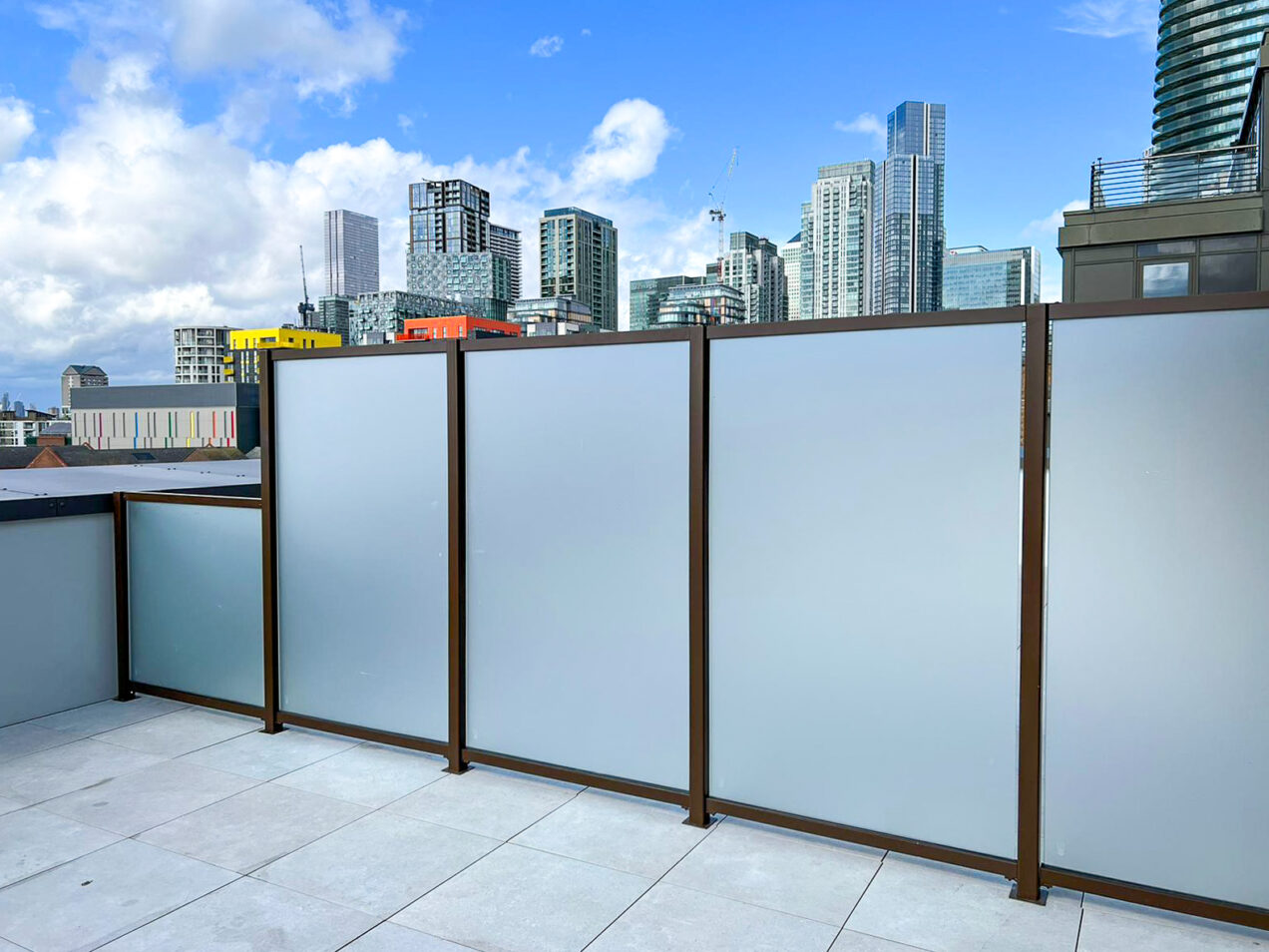 01 Internal View of Buildings and Privacy Screen 
