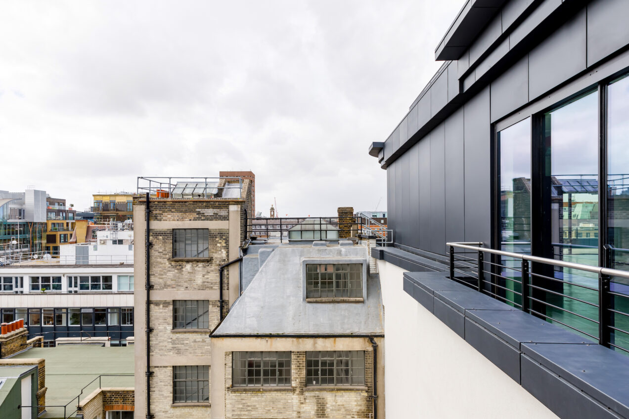 05 View from terrace of balustrades 